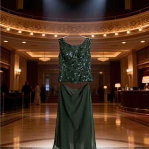 Elegant Green Evening Gown